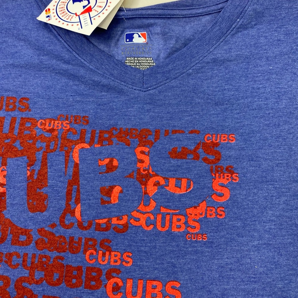 Chicago Cubs tee shirt